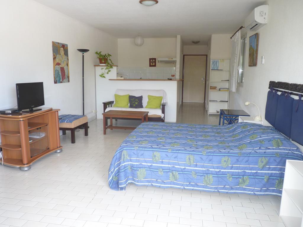 Au Meuble Des Roches Lejlighed Saint-Gilles-les Bains Eksteriør billede